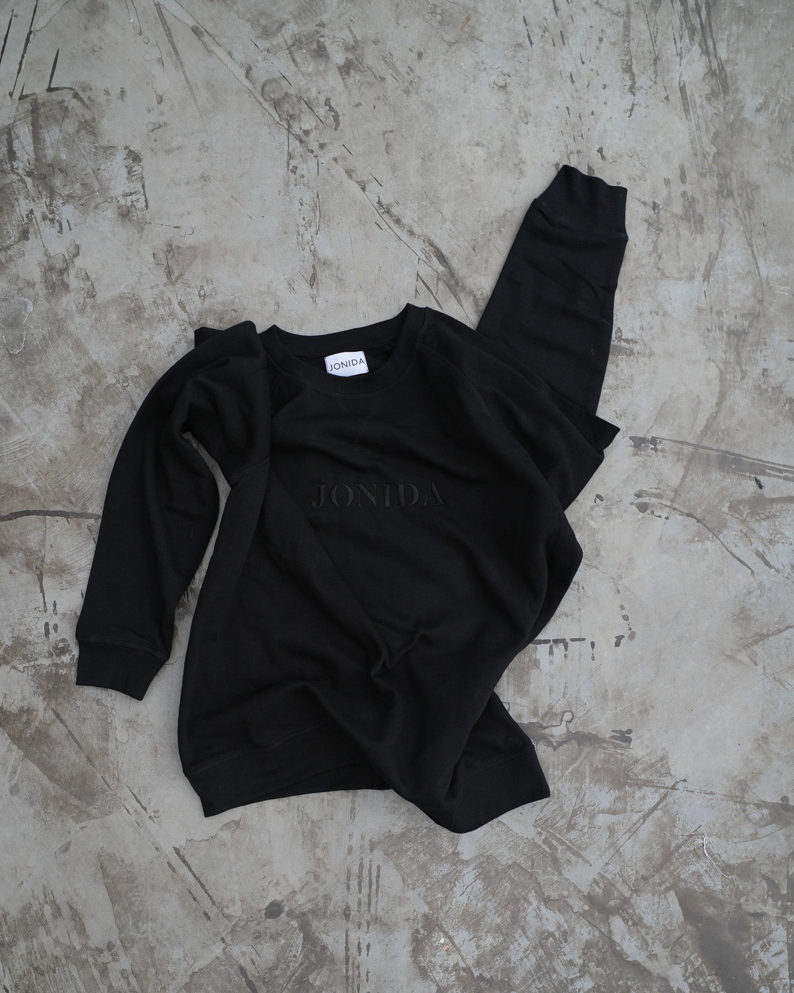 Personligt Broderad Collegetröja - Liten Text